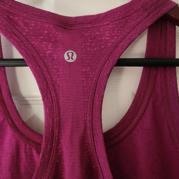 Lululemon - Picture 10 of 10